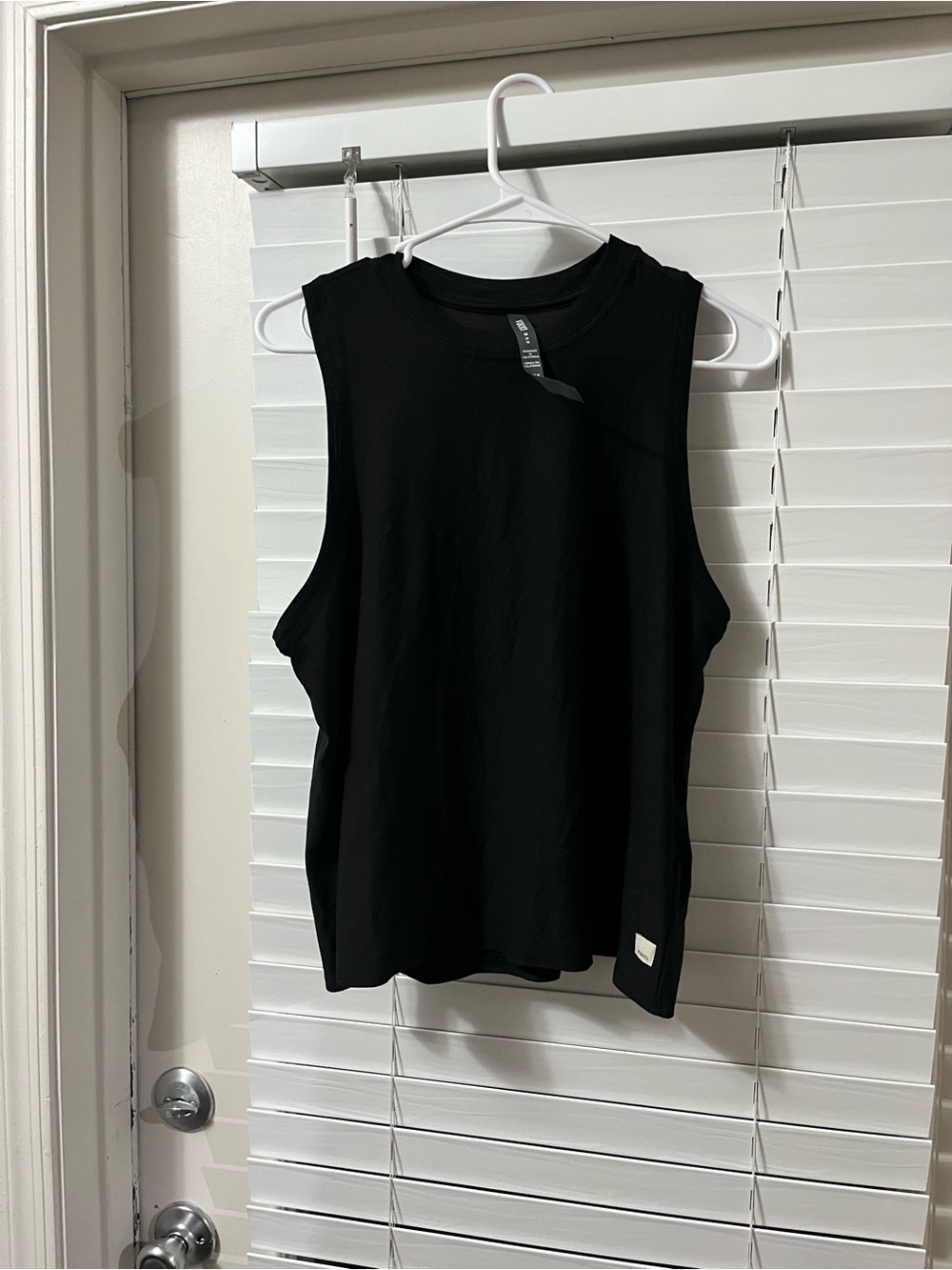 Vuori Black Sleeveless Muscle Tank